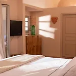 Terra By K&k Hotel
